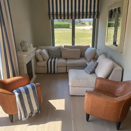 Apartment Remise Halla